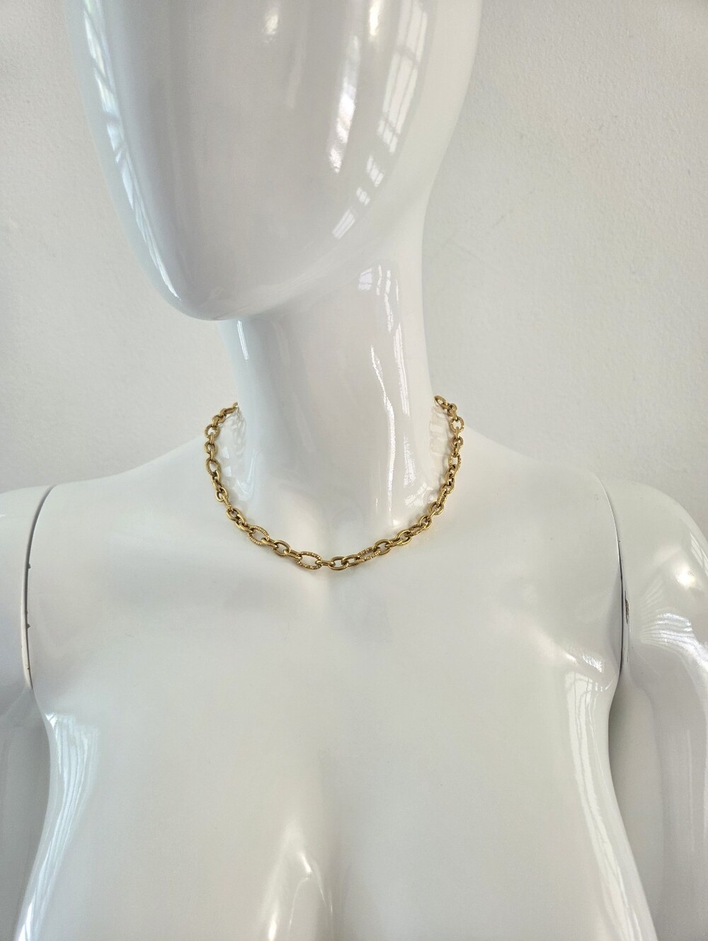 Gold Chunky Chain Necklace and Bracelet Set Textured Oval Links Jewelry Set - Picture 7 of 13